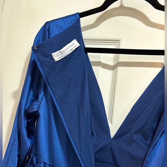 LONG SLEEVE RUCHED WAIST A-LINE GOWN - Picture 7 of 16